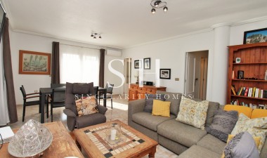 Resale - Villa - Orihuela Costa - Playa Flamenca