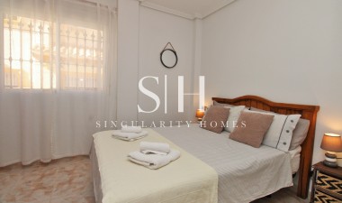 Resale - Villa - Orihuela Costa - Playa Flamenca