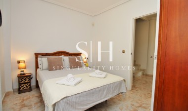 Resale - Villa - Orihuela Costa - Playa Flamenca