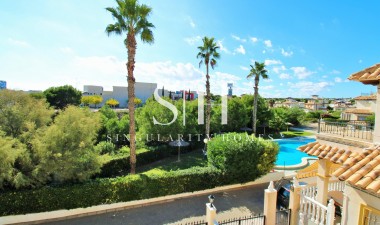 Resale - Villa - Orihuela Costa - Playa Flamenca