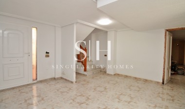 Resale - Villa - Orihuela Costa - Playa Flamenca