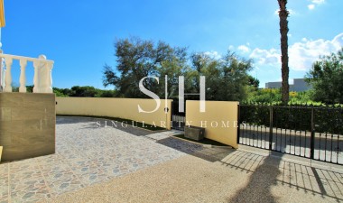 Resale - Villa - Orihuela Costa - Playa Flamenca