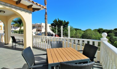 Resale - Villa - Orihuela Costa - Playa Flamenca
