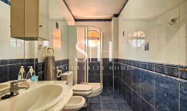 Resale - Apartment / flat - Torrevieja - Costa Blanca