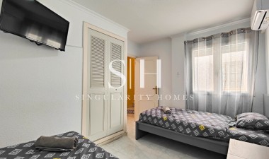 Resale - Apartment / flat - Torrevieja - Costa Blanca