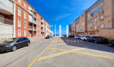 Resale - Apartment / flat - Torrevieja - Costa Blanca