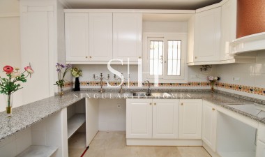 Resale - Apartment / flat - Orihuela Costa - Playa Flamenca