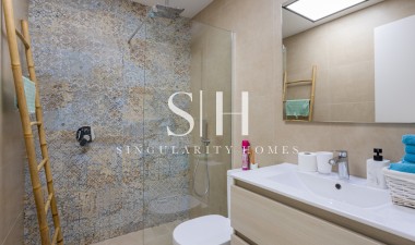 Resale - House - Benijofar