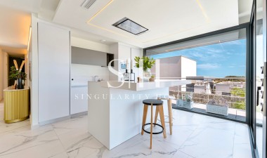 Resale - Villa - San Miguel de Salinas - Mirador De San Miguel