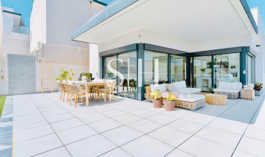 Resale - Villa - San Miguel de Salinas - Mirador De San Miguel