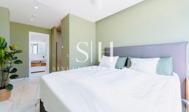 Resale - Villa - San Miguel de Salinas - Mirador De San Miguel