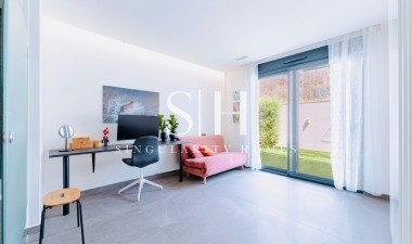 Resale - Villa - San Miguel de Salinas - Mirador De San Miguel