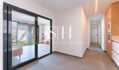 Resale - Villa - San Miguel de Salinas - Mirador De San Miguel