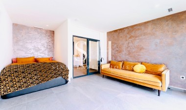 Resale - Villa - San Miguel de Salinas - Mirador De San Miguel