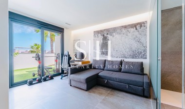 Resale - Villa - San Miguel de Salinas - Mirador De San Miguel