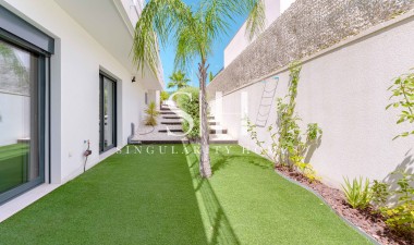 Resale - Villa - San Miguel de Salinas - Mirador De San Miguel