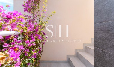 Resale - Villa - San Miguel de Salinas - Mirador De San Miguel