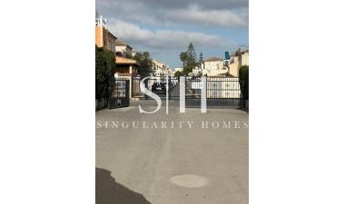 Resale - Villa - Orihuela Costa - Playa Flamenca