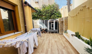 Resale - House - Torrevieja - Los Frutales