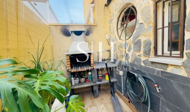 Resale - House - Torrevieja - Los Frutales