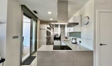 Resale - Villa - Orihuela Costa - Costa Blanca