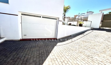 Resale - Villa - Orihuela Costa - Costa Blanca
