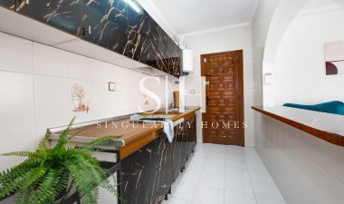 Herverkoop - Villa - Torrevieja - Nueva Torrevieja