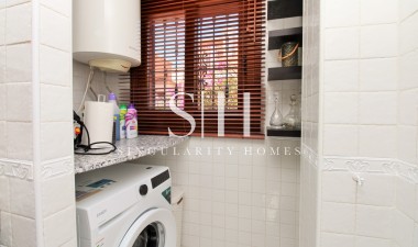 Återförsäljning - Villa - San Miguel de Salinas