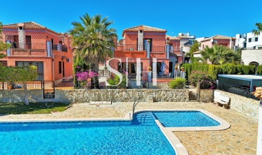 Återförsäljning - Villa - San Miguel de Salinas