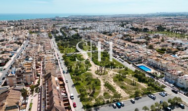 Odsprzedaż - Mieszkanie w bloku - Orihuela Costa - La Florida