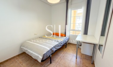 Odsprzedaż - Mieszkanie w bloku - Orihuela Costa - La Florida