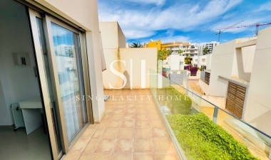 Resale - House - Orihuela Costa - Punta Prima
