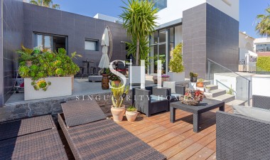 Återförsäljning - Villa - Orihuela Costa - Costa Blanca