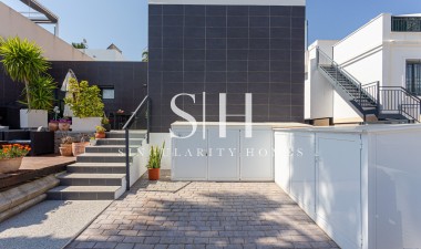 Återförsäljning - Villa - Orihuela Costa - Costa Blanca