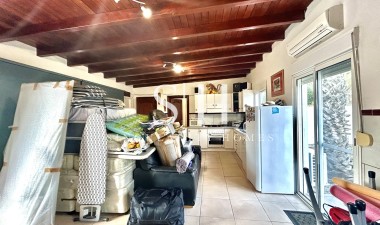 Перепродажа - Villa - Catral - Costa Blanca