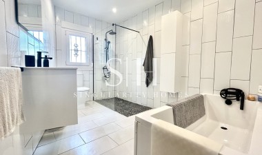 Odsprzedaż - Villa - Catral - Costa Blanca