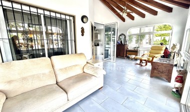 Odsprzedaż - Villa - Catral - Costa Blanca