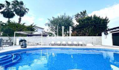 Odsprzedaż - Villa - Catral - Costa Blanca