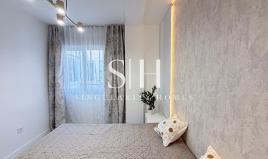 Odsprzedaż - Mieszkanie w bloku - Torrevieja - Estacion De Autobuses