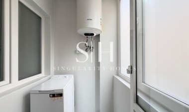 Odsprzedaż - Mieszkanie w bloku - Torrevieja - Estacion De Autobuses