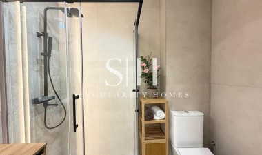 Odsprzedaż - Mieszkanie w bloku - Torrevieja - Estacion De Autobuses