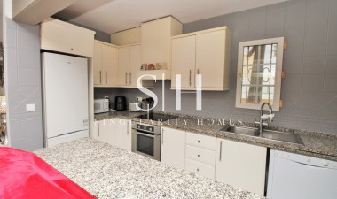 Перепродажа - Casa - Orihuela Costa - Los Dolses