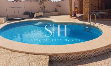 Återförsäljning - Villa - Torrevieja - Costa Blanca