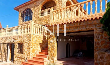 Återförsäljning - Villa - Torrevieja - Costa Blanca
