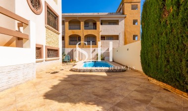 Resale - Villa - Orihuela Costa - Costa Blanca
