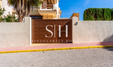 Resale - Villa - Orihuela Costa - Costa Blanca