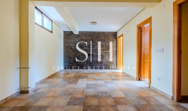 Resale - Villa - Orihuela Costa - Costa Blanca