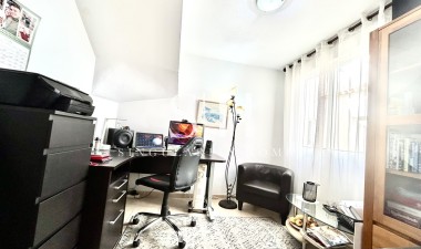 Odsprzedaż - Mieszkanie w bloku - Orihuela Costa - Costa Blanca