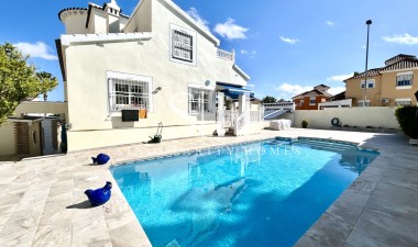 Перепродажа - Villa - Pilar de la Horadada - Inland