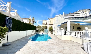 Перепродажа - Villa - Pilar de la Horadada - Inland